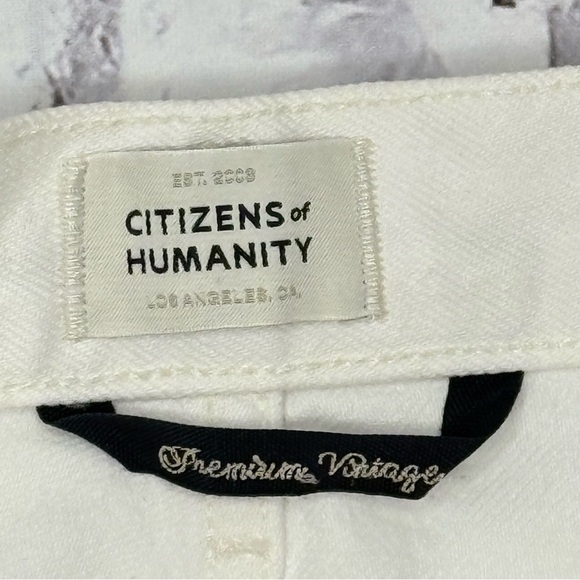 Citizens of Humanity Camilla Frayed Hem Shorts Sz 24 White Button Fly Distressed - Picture 4 of 12